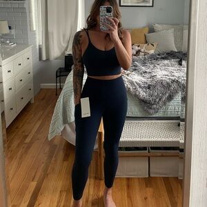 Brand new Lululemon leggings with pockets